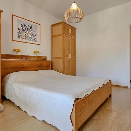 Viviana Brown * Novigrad (Istria)